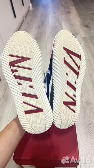 Кроссовки женские valentino