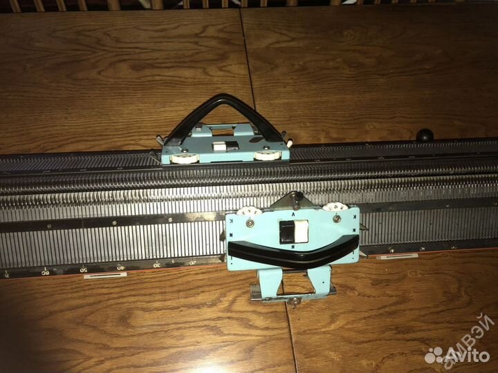 Вязальная машинка 