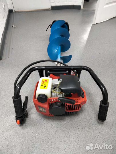 Ледобур новый