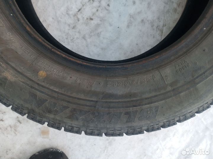 Bridgestone Blizzak VRX 185/70 R14