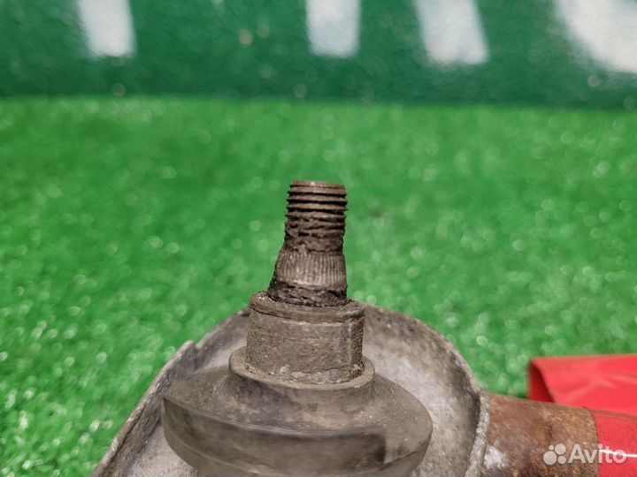 В наличии: трапеция дворников Mitsubishi Colt