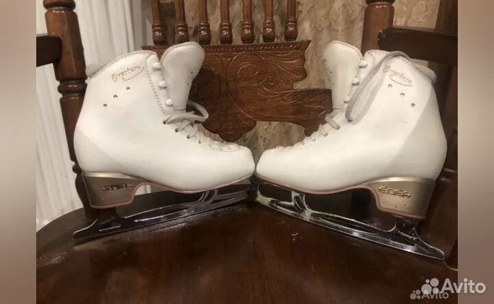 Фигурные коньки edea chorus 225