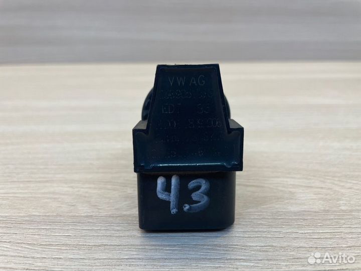 Катушка зажигания Volkswagen Polo