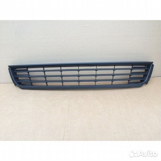 Решетка в бампер VW Polo Sedan