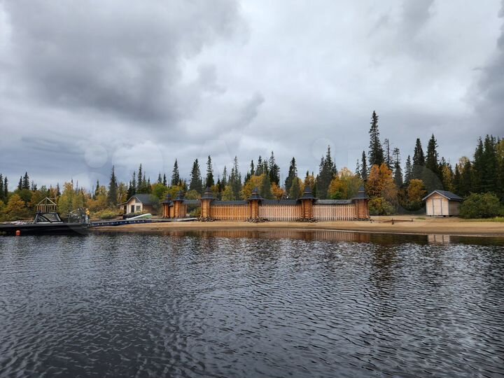 Гостиница, 610 м²