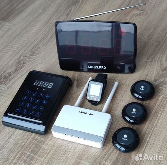 Кнопка вызова персонала, часы, табло, пуль, репите