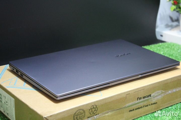 Ноутбук honor i3-10110