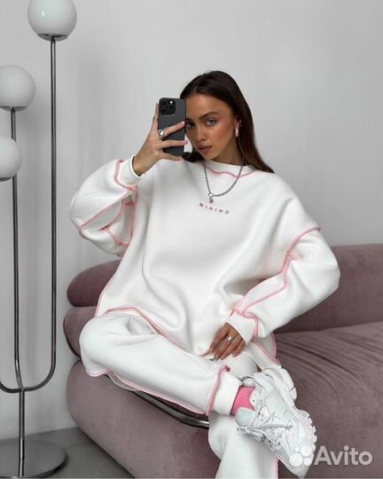 Спортивный костюм утепленный женский