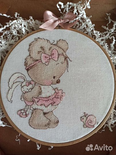 Декор в детскую, вышитое панно