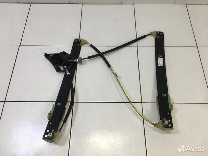 Стеклоподъемник электр. передний правый Audi Q3 8U