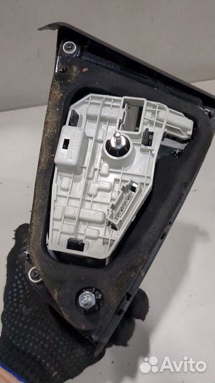 Фонарь крышки багажника левый Volkswagen Jetta 6