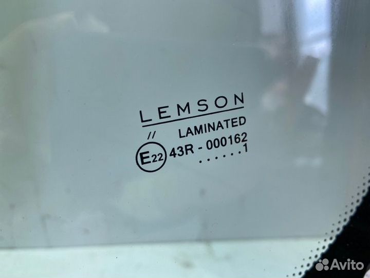 Стекло лобовое (ветровое) Chevrolet Aveo (T200)