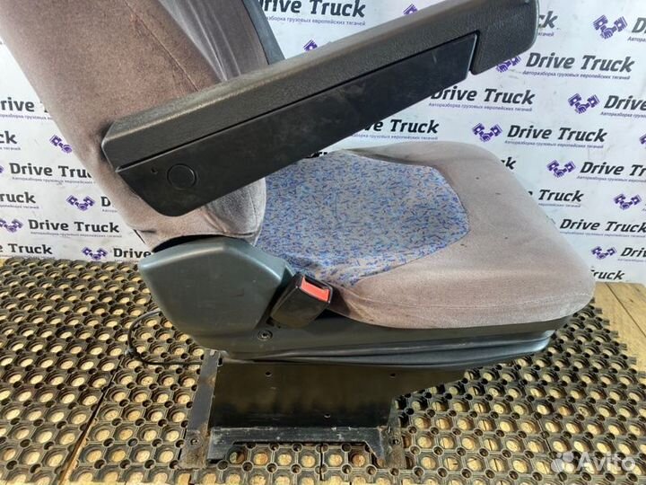 Сиденье водительское Renault Magnum DXI13