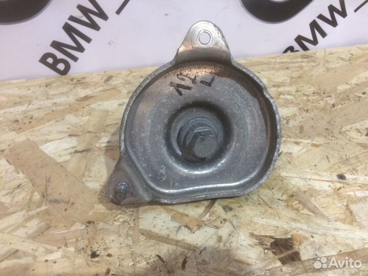 BMW F10 Упорная шайба задняя левая с Японии