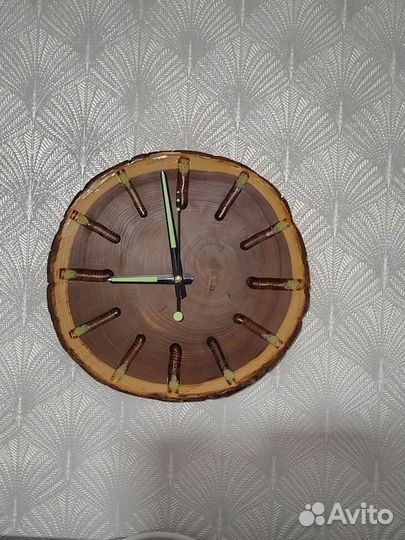 Настенные часы ручной работы дуб