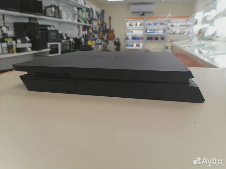Игровая приставка PlayStation 4 Slim 1Tb (ахт)