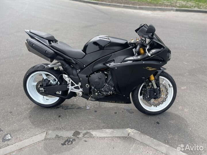 Yamaha yzf-r1