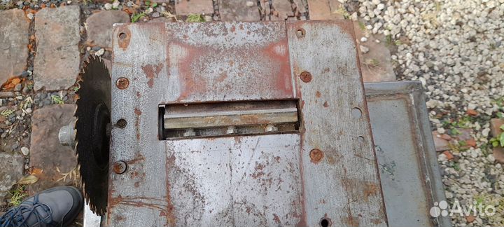 Деревообрабатывающий станок