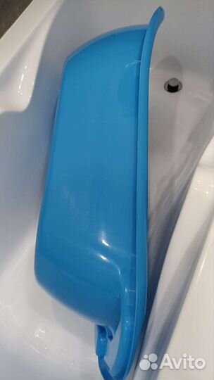 Ванночка для купания с горкой