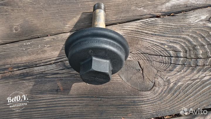 Крышка масляного радиатора Ауди Фольксваген 1.9 ди