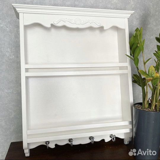 Полка из дерева в стиле прованс