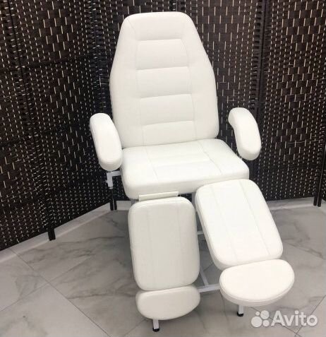 Стул для мастера педикюра, косметолога