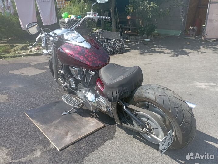Kawasaki Vulcan 2000