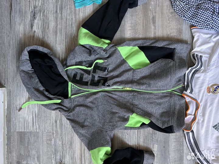 Вещи детские на мальчика 140-146