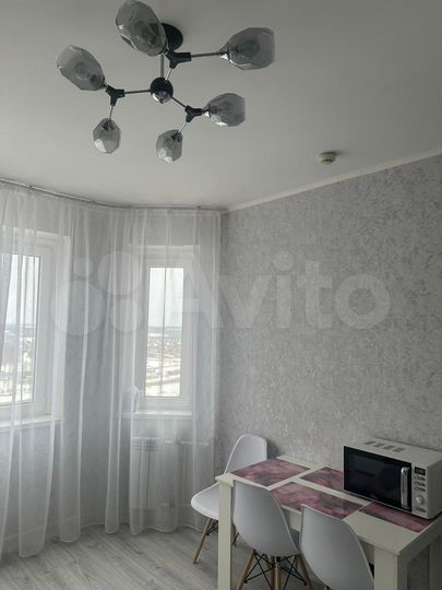 2-к. квартира, 61 м², 16/17 эт.