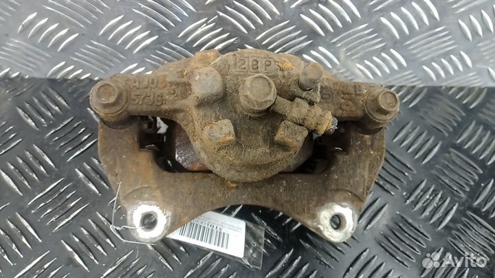 Суппорт тормозной передний правый mitsubishi ASX 1 2012