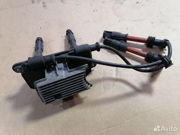 Катушка зажигания Audi, VW, VAG 058905105A