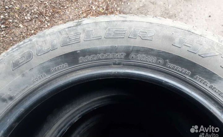 Bridgestone Dueler H/T D687 225/65 R17 94