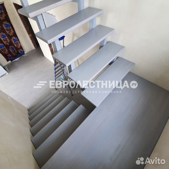 Лестница на второй этаж