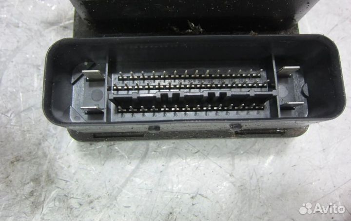 Блок абс 2S612M110CE Ford Fusion 2002 - 2005 года