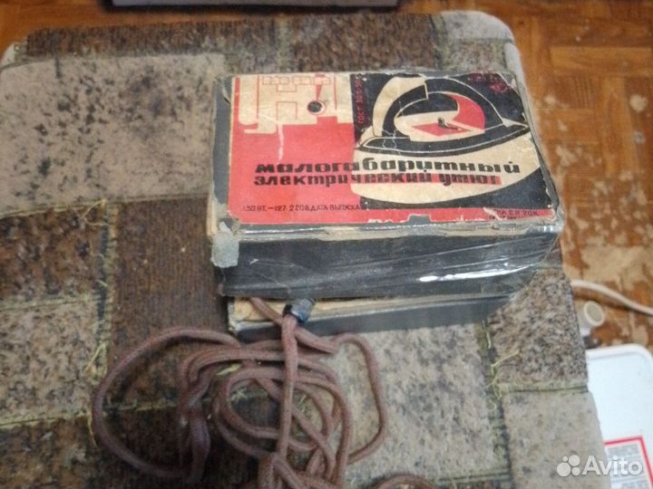 Малогабаритный электрический утюг