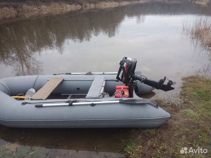 Лодка Flinc 320