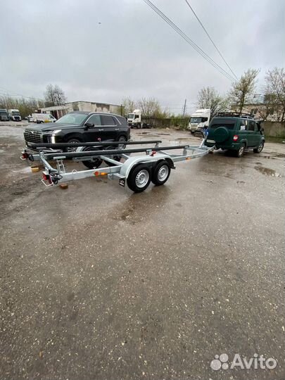 Прицеп с тормозами L 8022-2.30.502. Доставка