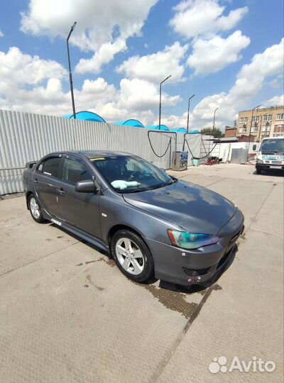 Mitsubishi Lancer 1.8 МТ, 2007, 15 000 км