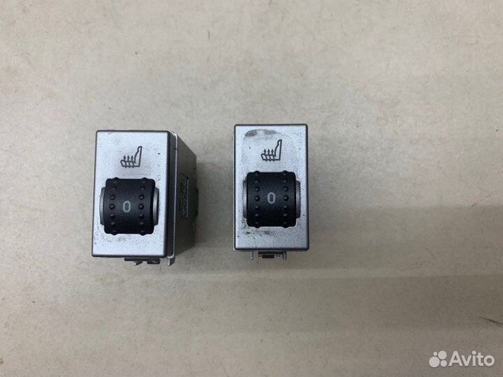 Кнопки обогрева сидений Ford Focus 2 5DR хэтчбек