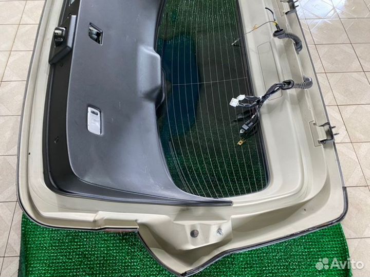 Обшивка двери багажника Infiniti Fx35, Fx37, Fx50