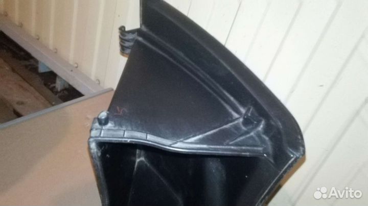 Мицубиси ланцер бардачёк