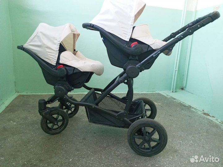 Коляска для двойни или погодок 3 в 1