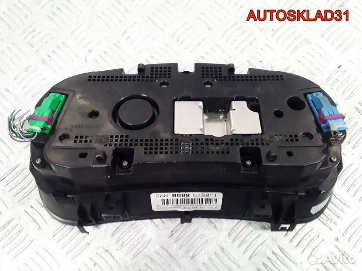 Панель приборов Volkswagen Golf 4 1J0919880B