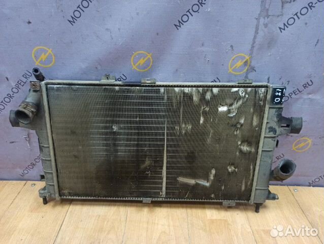 Радиатор двс Opel Zafira B минивэн Z17DTH 2007