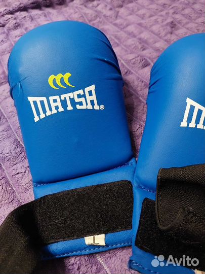 Боксерские перчатки