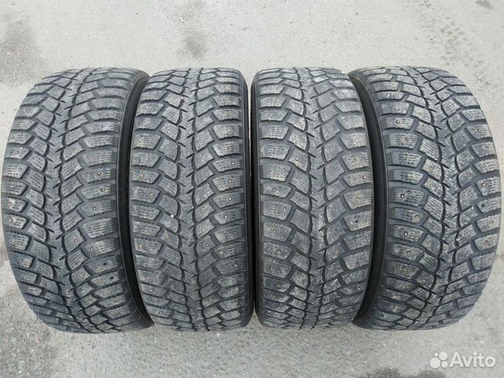 Kumho I'Zen Wis KW19 215/55 R17