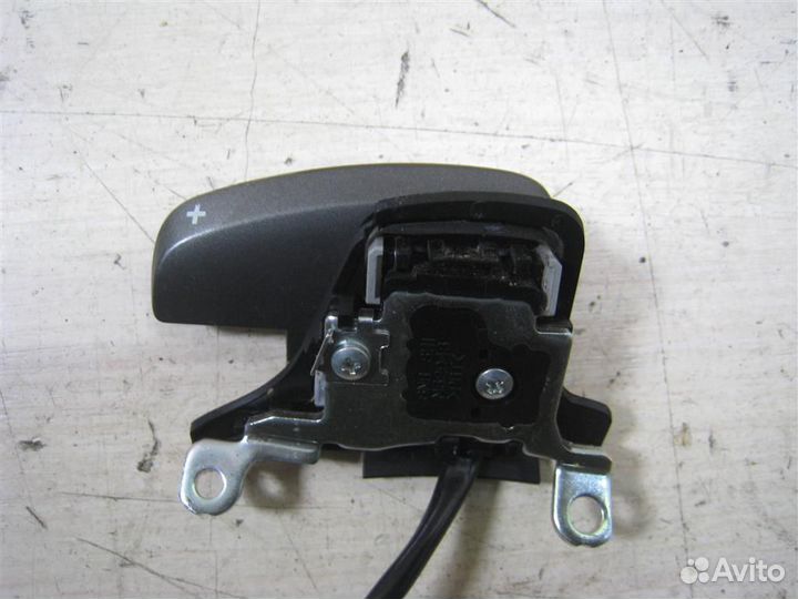 Переключатель скоростей подрулевой Правый Honda C