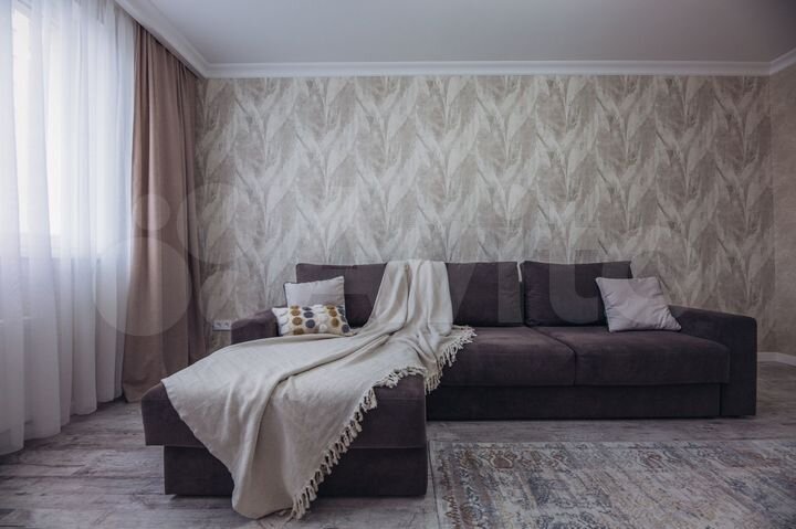 2-к. квартира, 63 м², 2/9 эт.