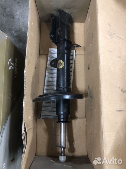 Стойки амортизатора toyota ee100