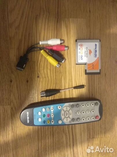 Тв-тюнер AverTV Hybrid NanoExpress